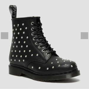 Dr. Martens 1460 stud Wanama leather boot Sz 8 (6 UK)